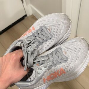 Hoka Women's Bondi 8 Shoes